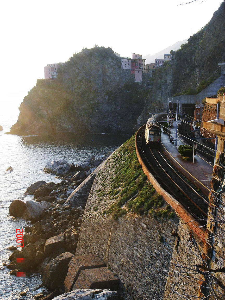 Cinque Terre: train station