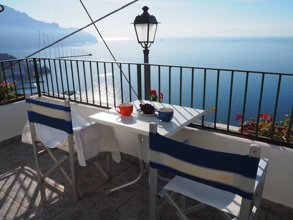 Costiera Amalfitana: colazione con veduta